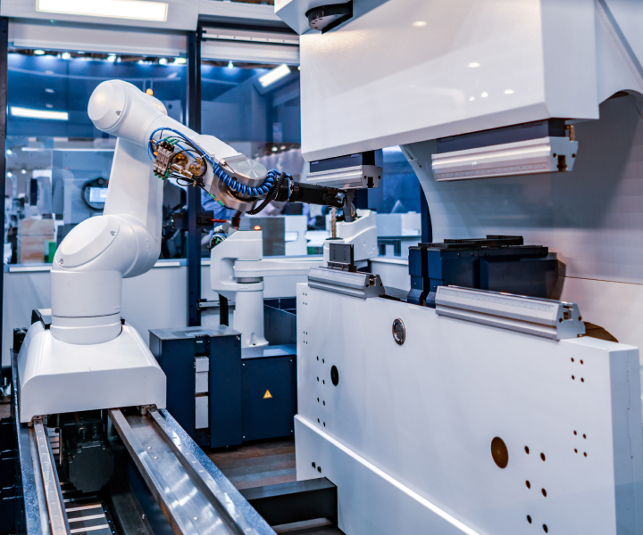 雅黑為精密制造行業(yè)設(shè)計(jì)網(wǎng)站